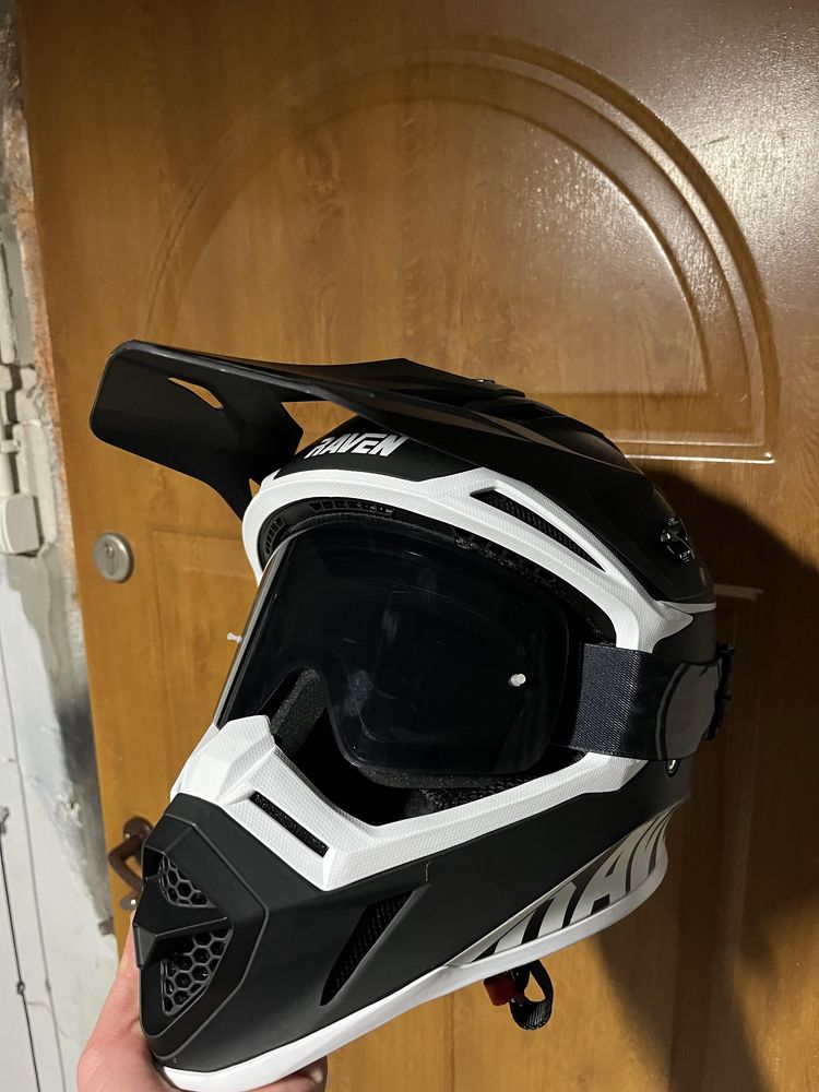 KASK RAVEN M + gogle