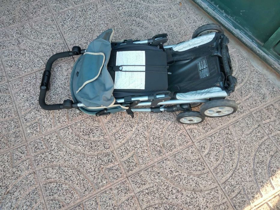 Carrinho de passeio bebé