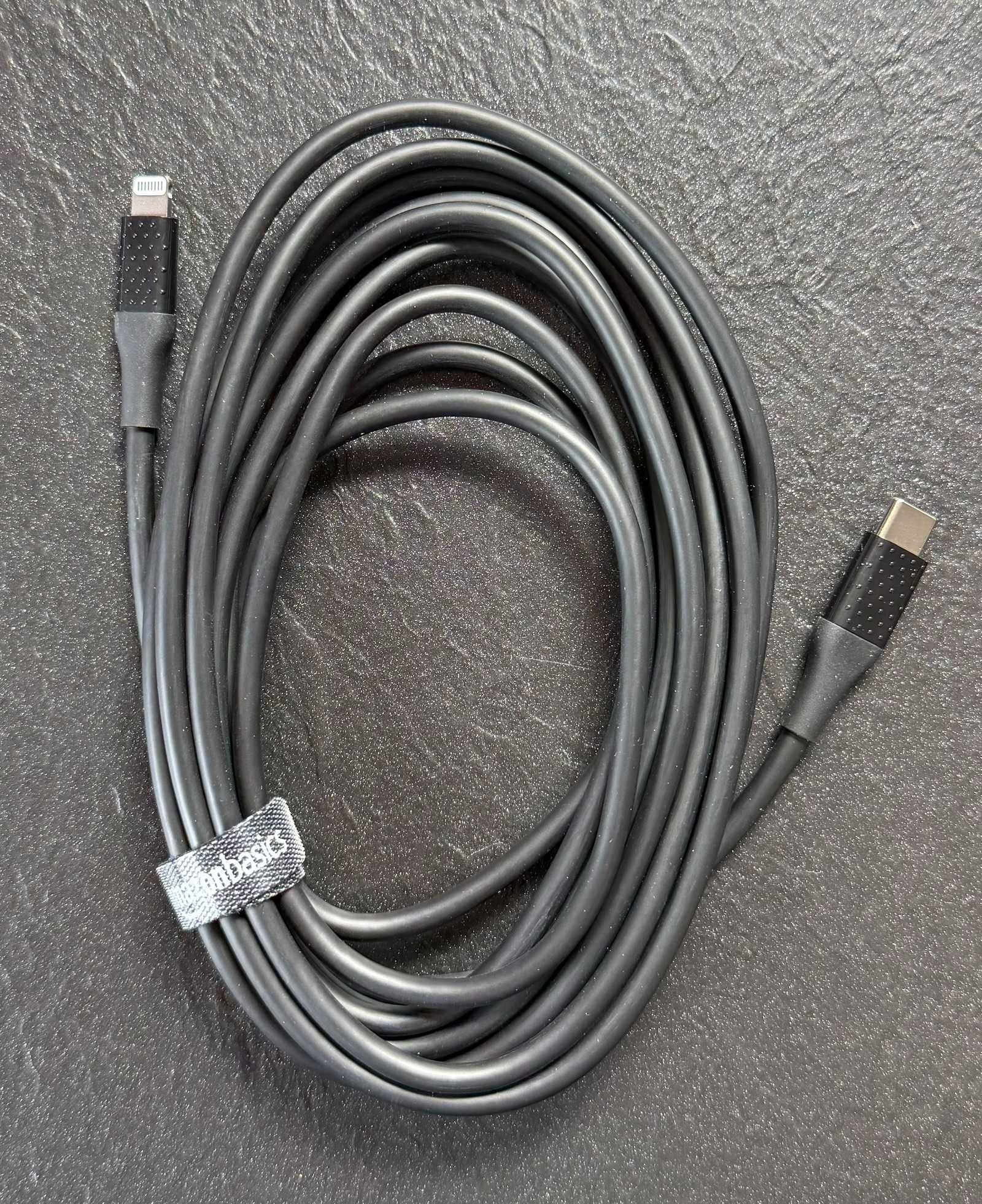 Kabel AmazonBasic USB typ C Apple Lightning 3 m czarny