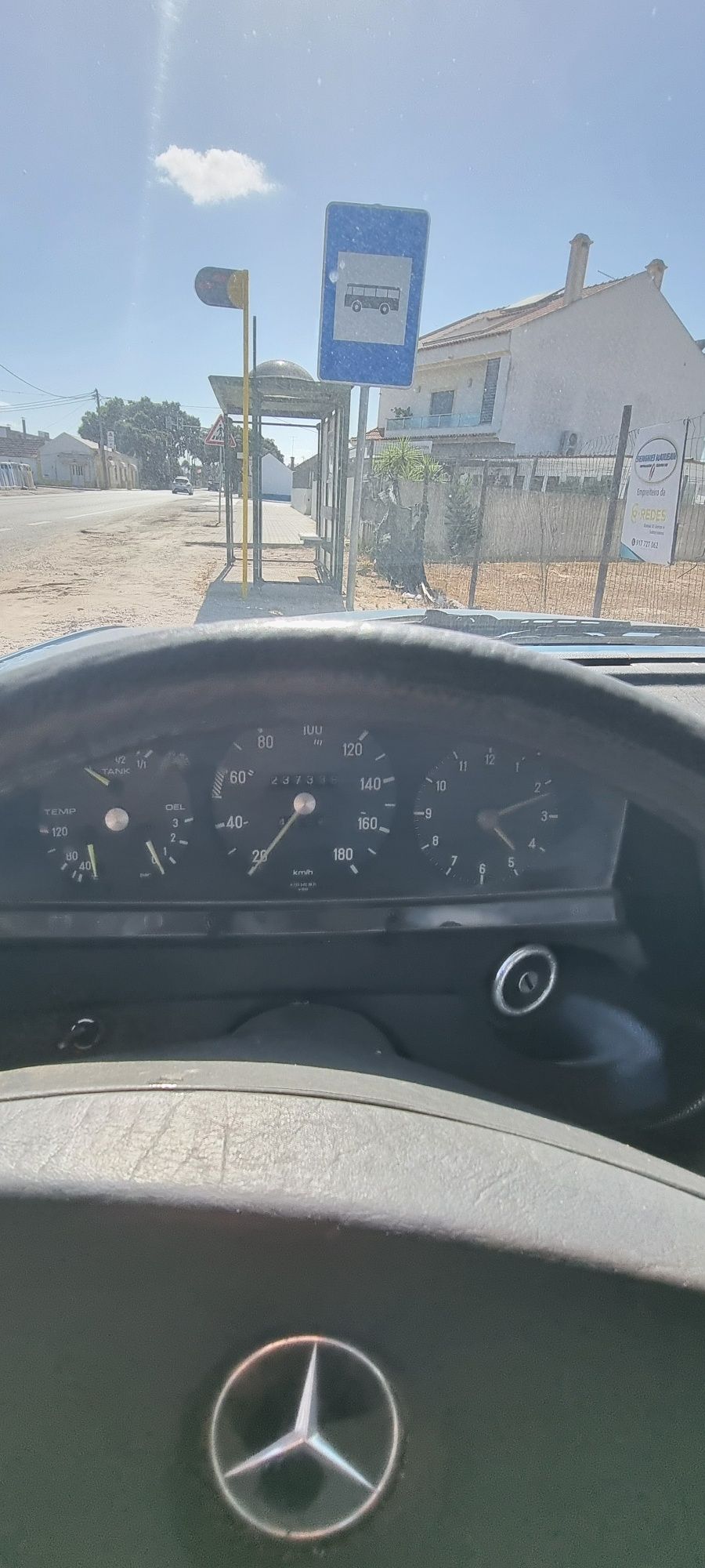 Mercedes 300d manual