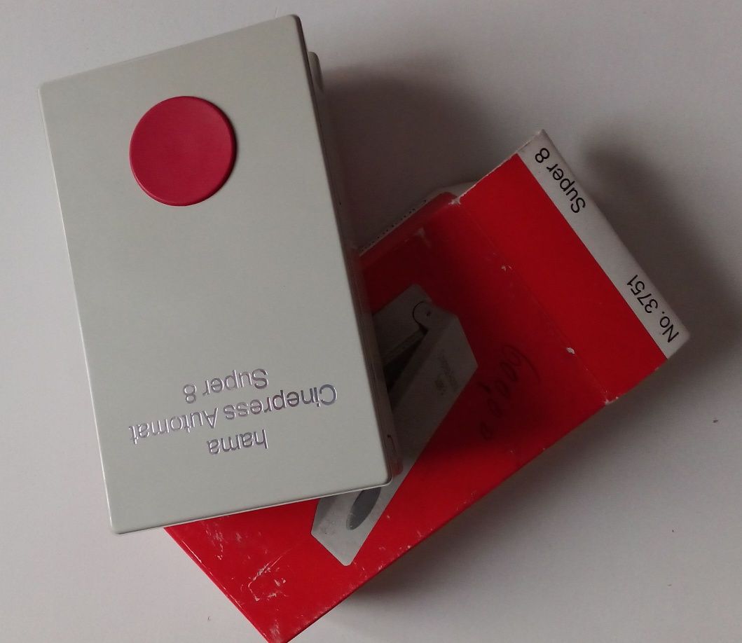 Prensa automática vintage para filmes Super 8