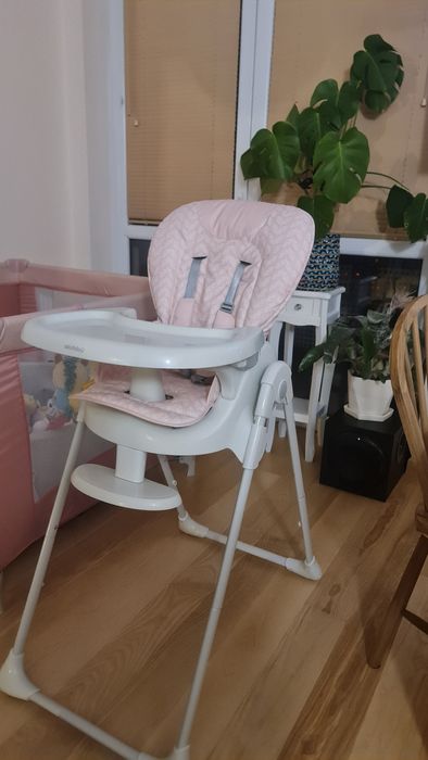 Krzesełko do karmienia Skiddou Malit keep pink