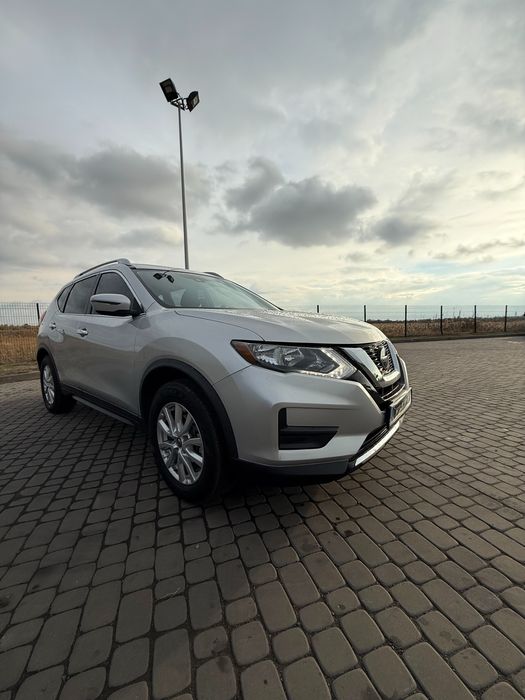 Nissan Rogue2020