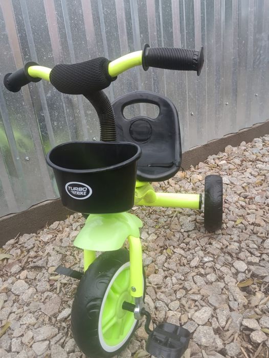 Дитячий триколісний велосипед