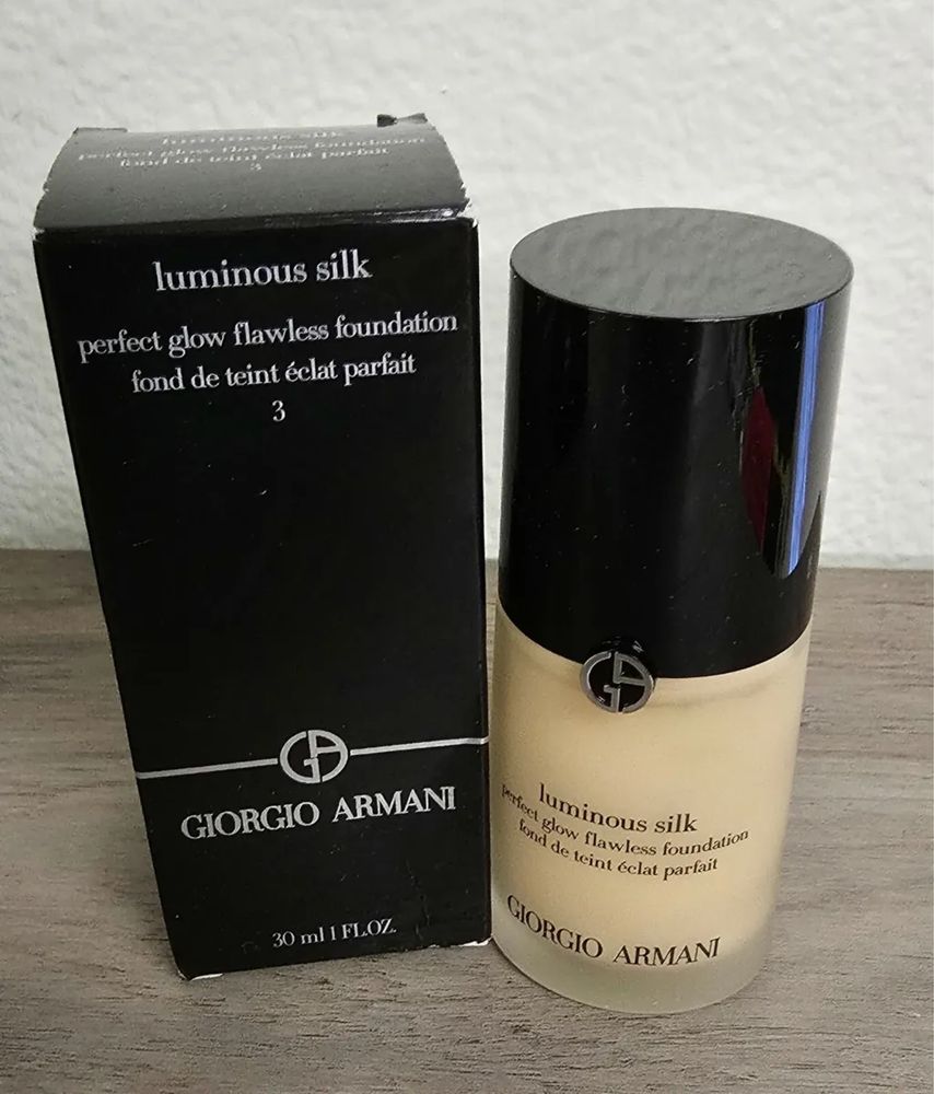 Тональная основа Giorgio Armani