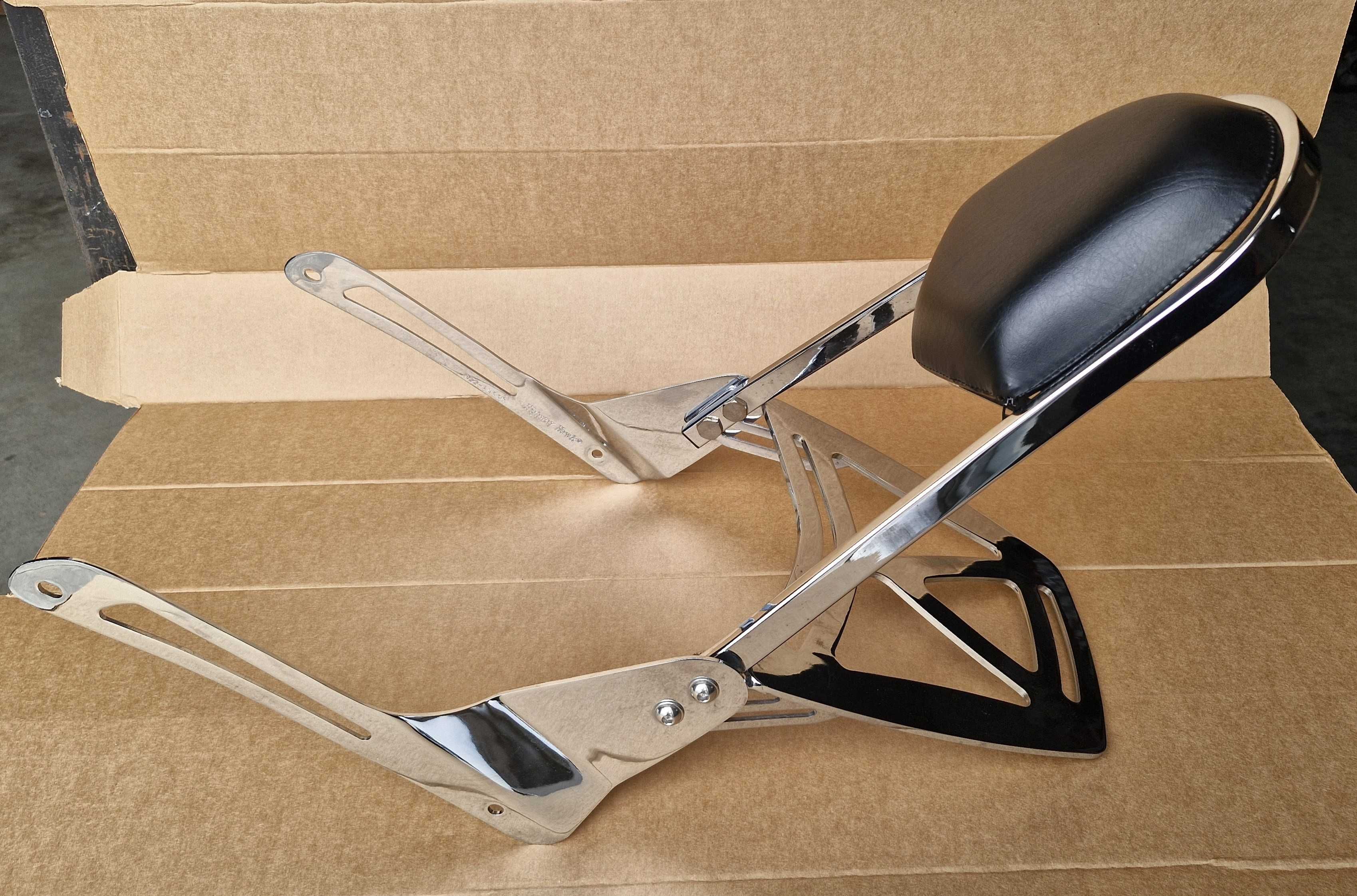 Encosto Sissy Bar Highway Hawk