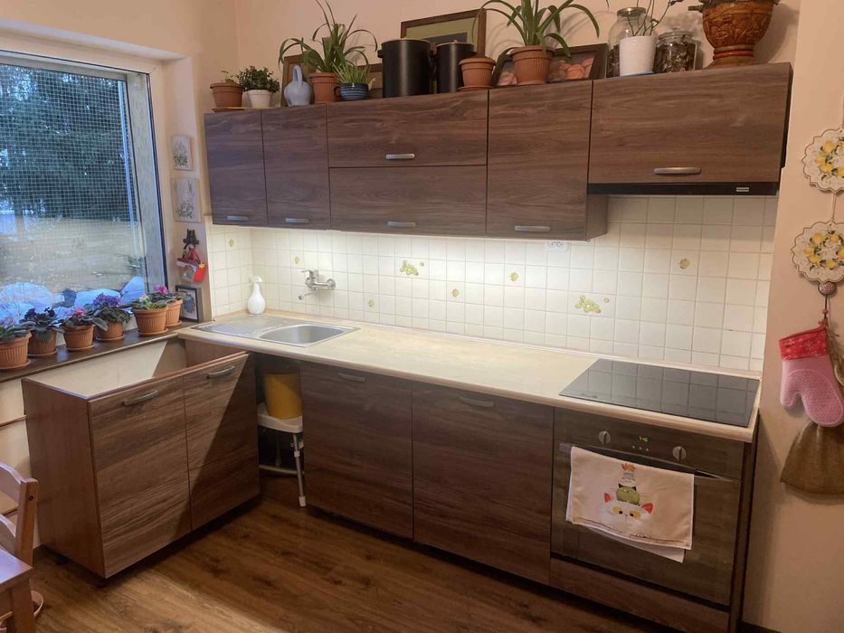 Kuchnia (szafki) + pochłaniacz + komoda