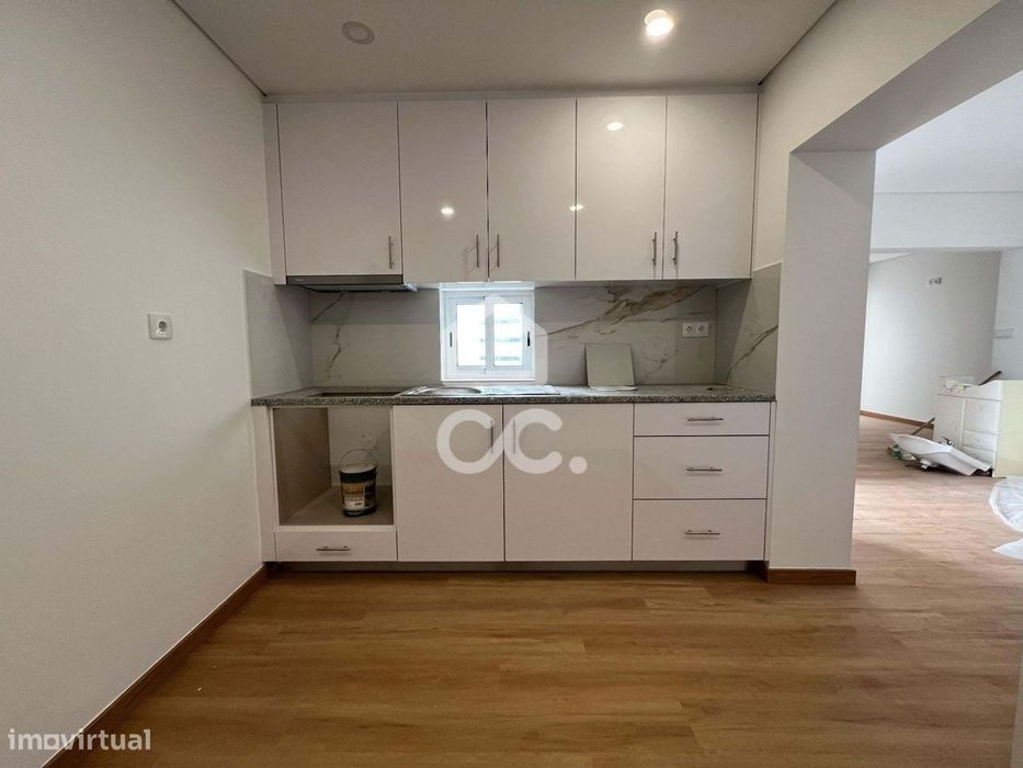 Andar Moradia T2 totalmente renovado em Caldas de Vizela (São Miguel e