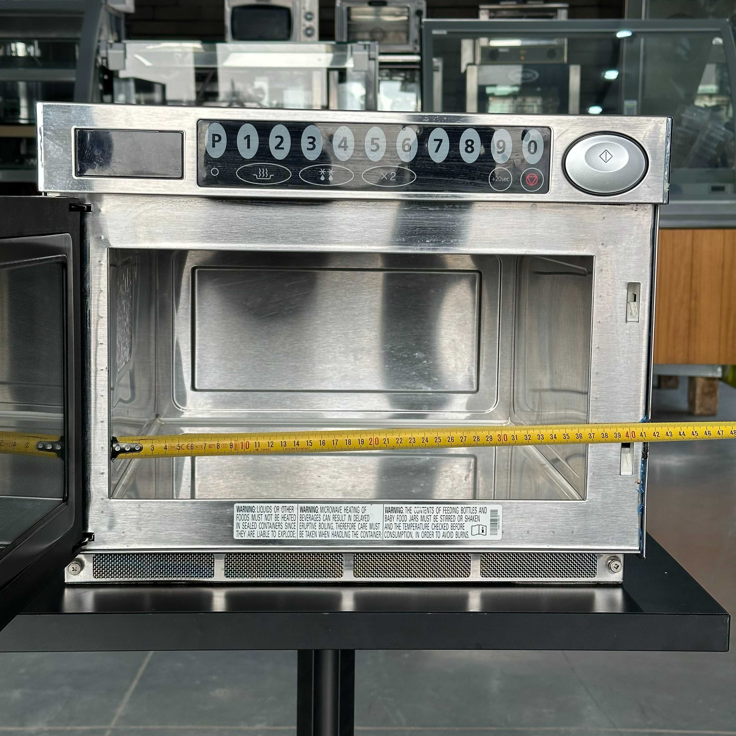 Kuchenka mikrofalowa duża Profesjonalna 1500 W – stal nierdzewna
