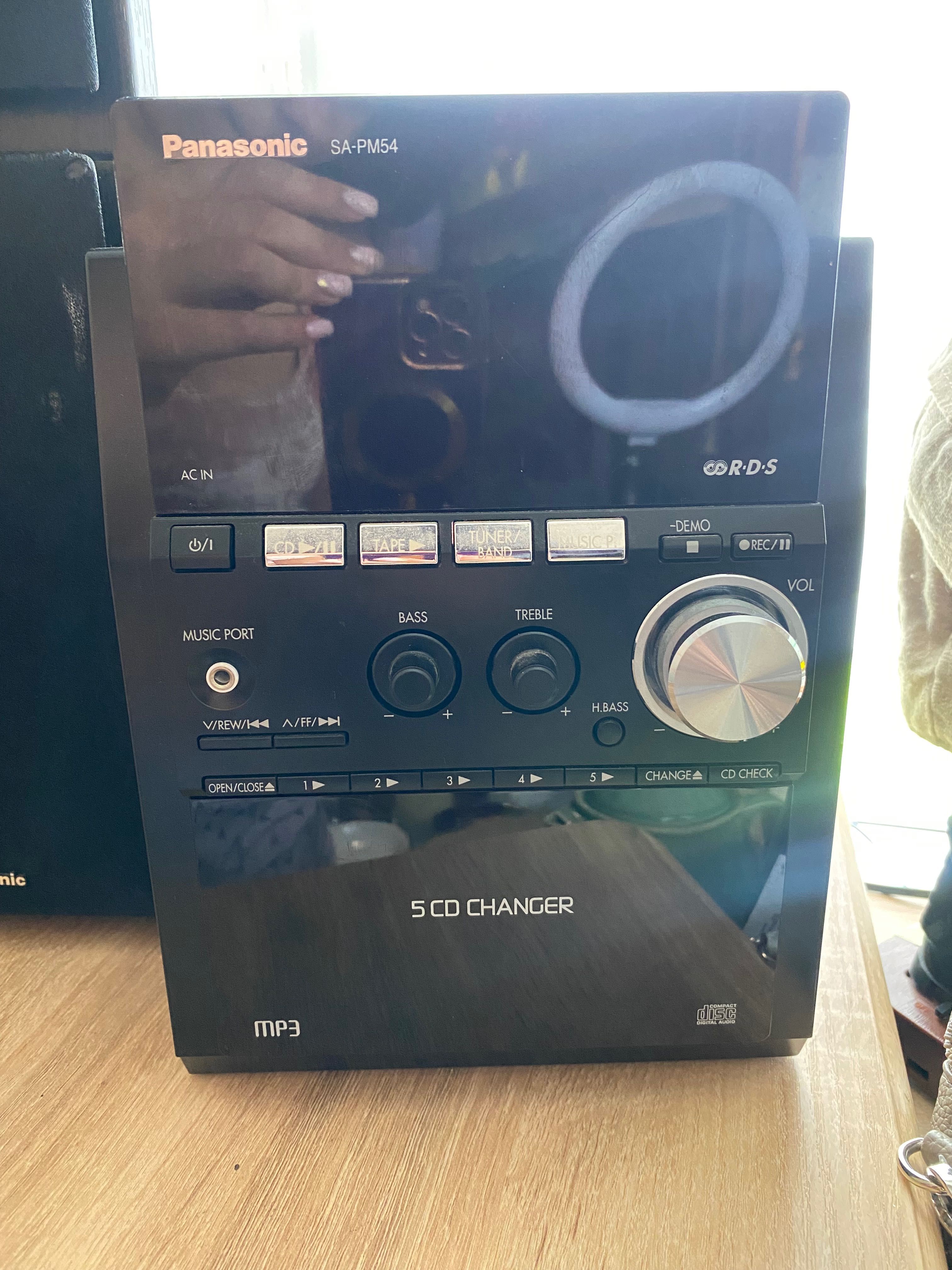 Продам музикальний центр Panasonic