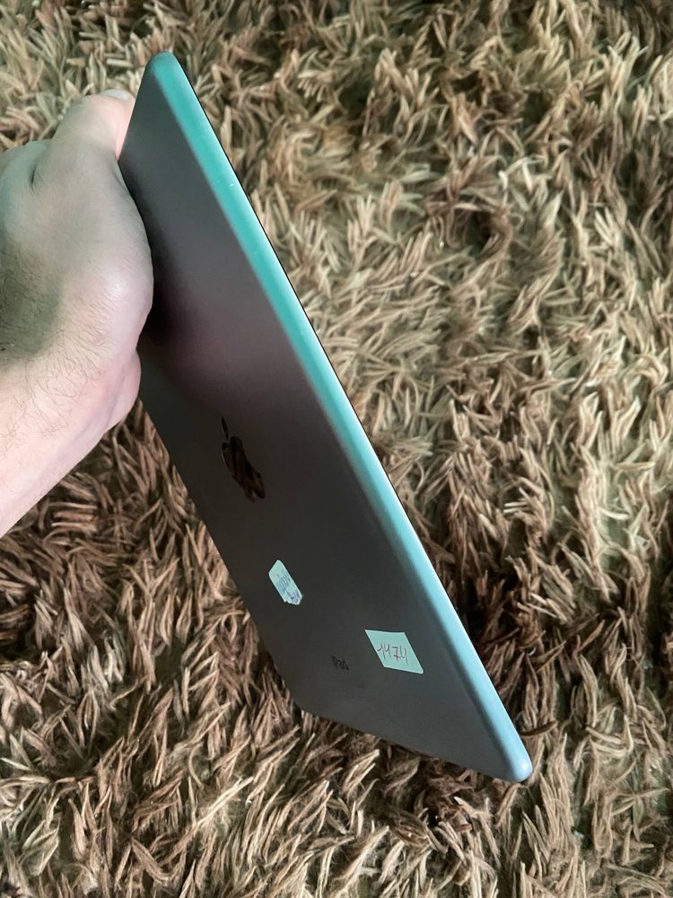 Планшет iPad Air 16GB A1474 Icloud Пароль