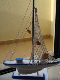 Barco de pesca decorativo