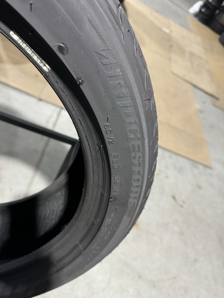 4x 215/50R18 92W Bridgestone Turanza T001 2019 год 5mm