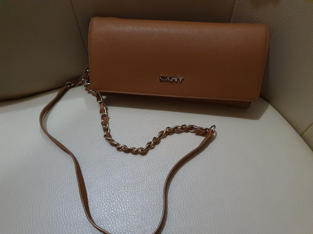 Mala-porta moedas DKNY