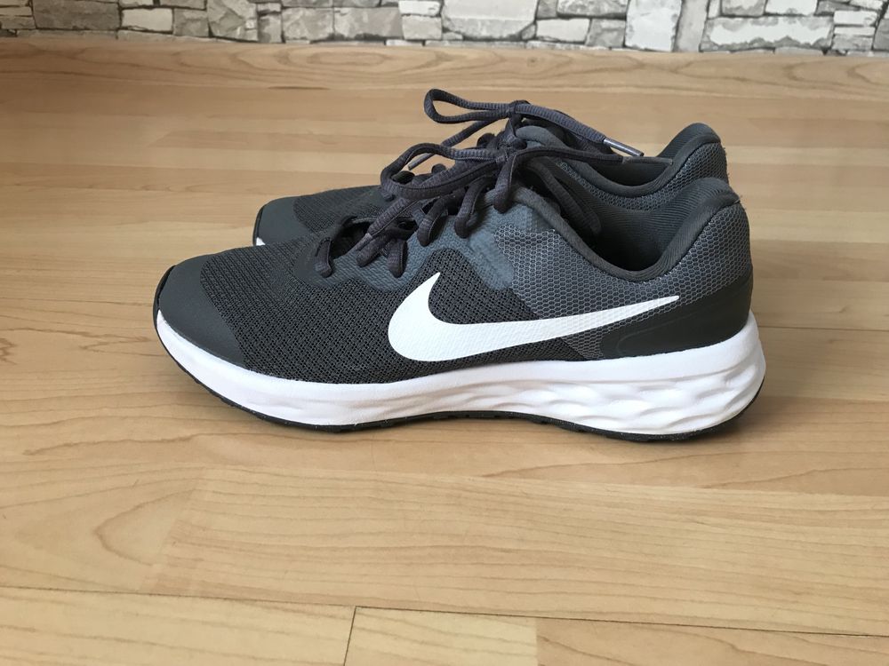 Buty NIKE r. 38, 24cm