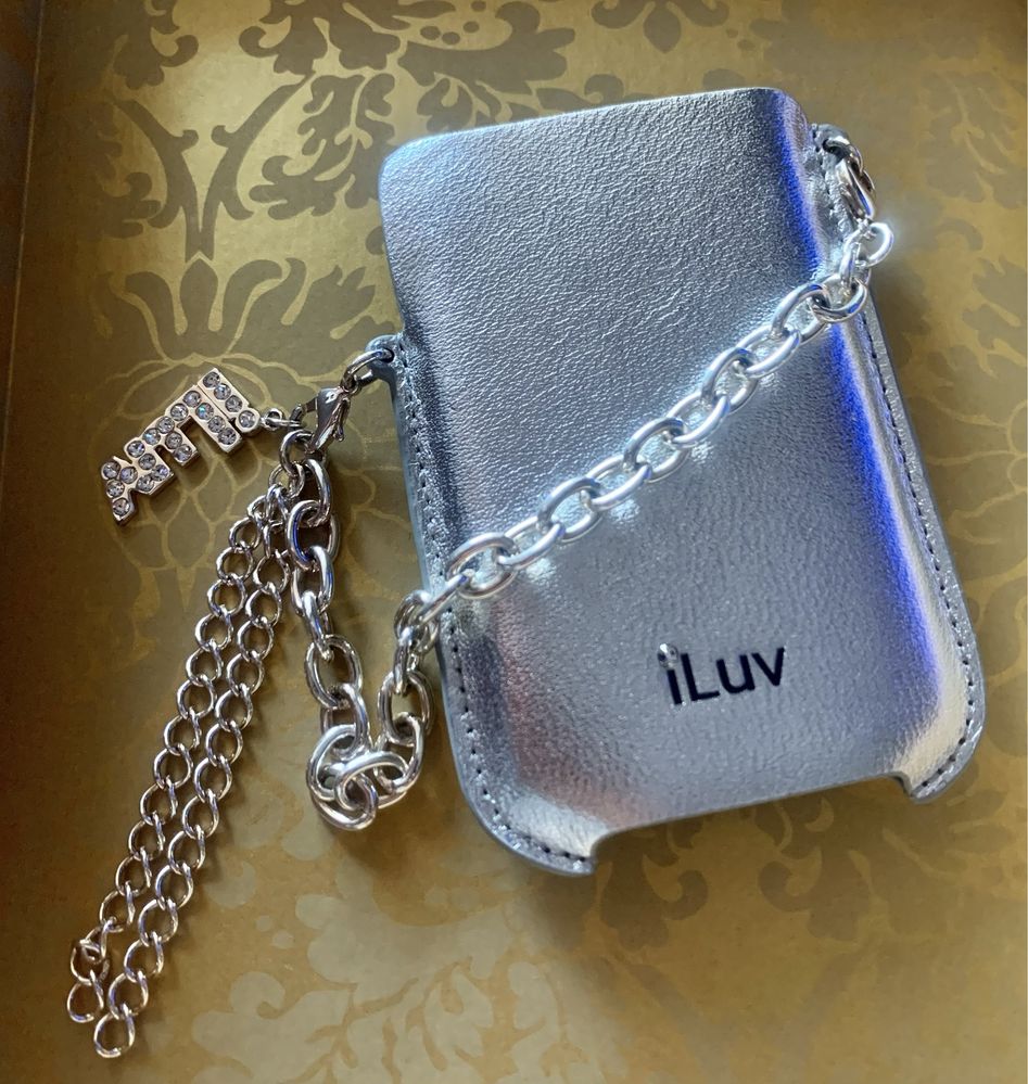 iLuv CRYSTAL In-Ear Stereo Earphones with in-line volume control