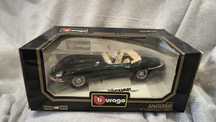Bburago 1:18 Jaguar E cabriolet cod. 3026