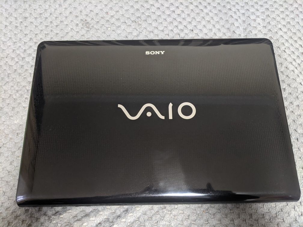 Sony Vaio VPCEB3nfx