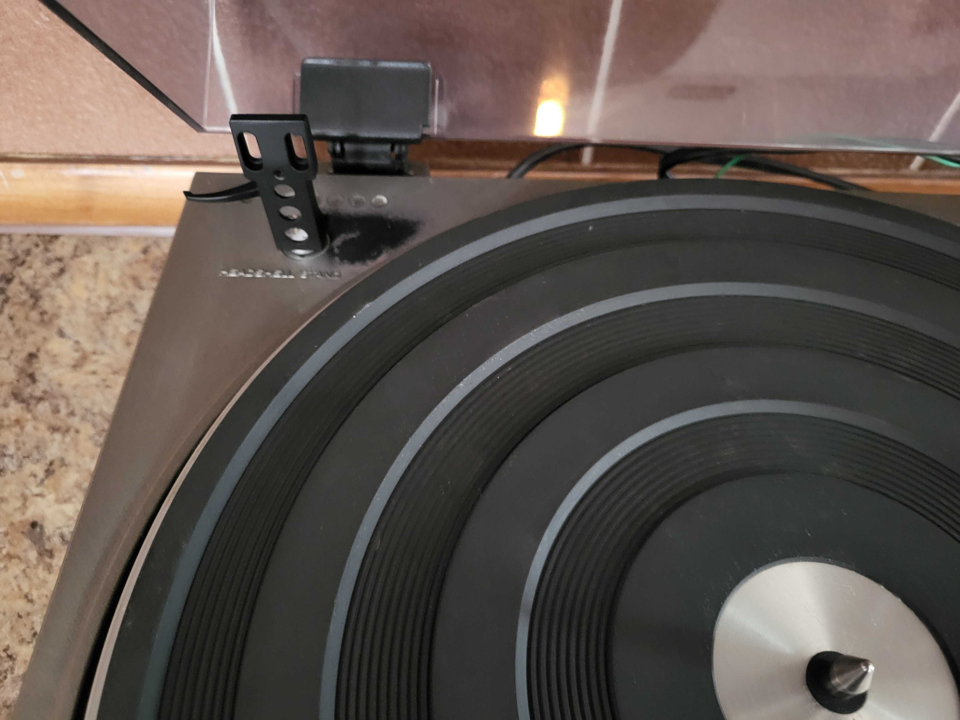 Gramofon Hitachi HT -355 Direct drive pół automat