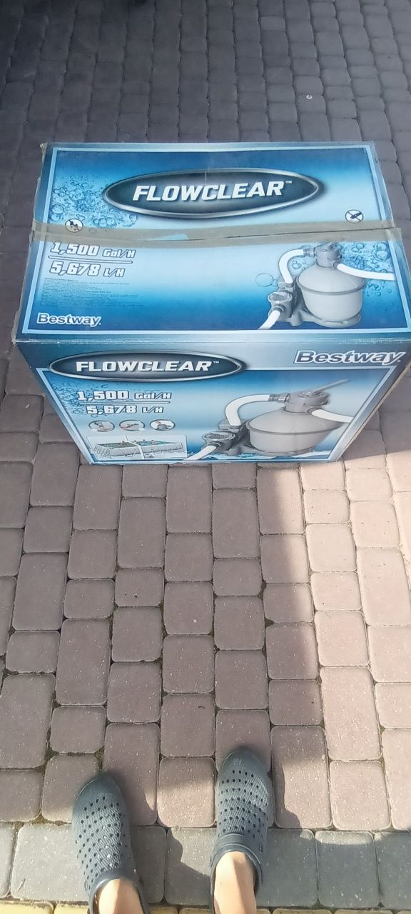 Basen ogrodowy Bestway + pompa piaskowa
