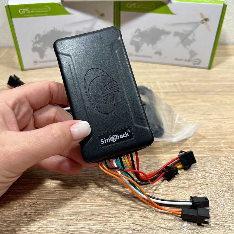 GPS tracker Sinotrack ST-906 c аккумулятором и блокировкой двигателя