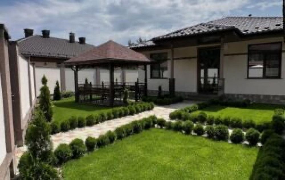 Продаж котеджу  м. Виноградів  Котеджне містечко "Здоров'я"