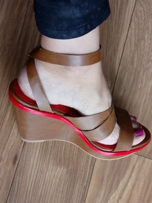 Buty, sandały na koturnie Zara 38