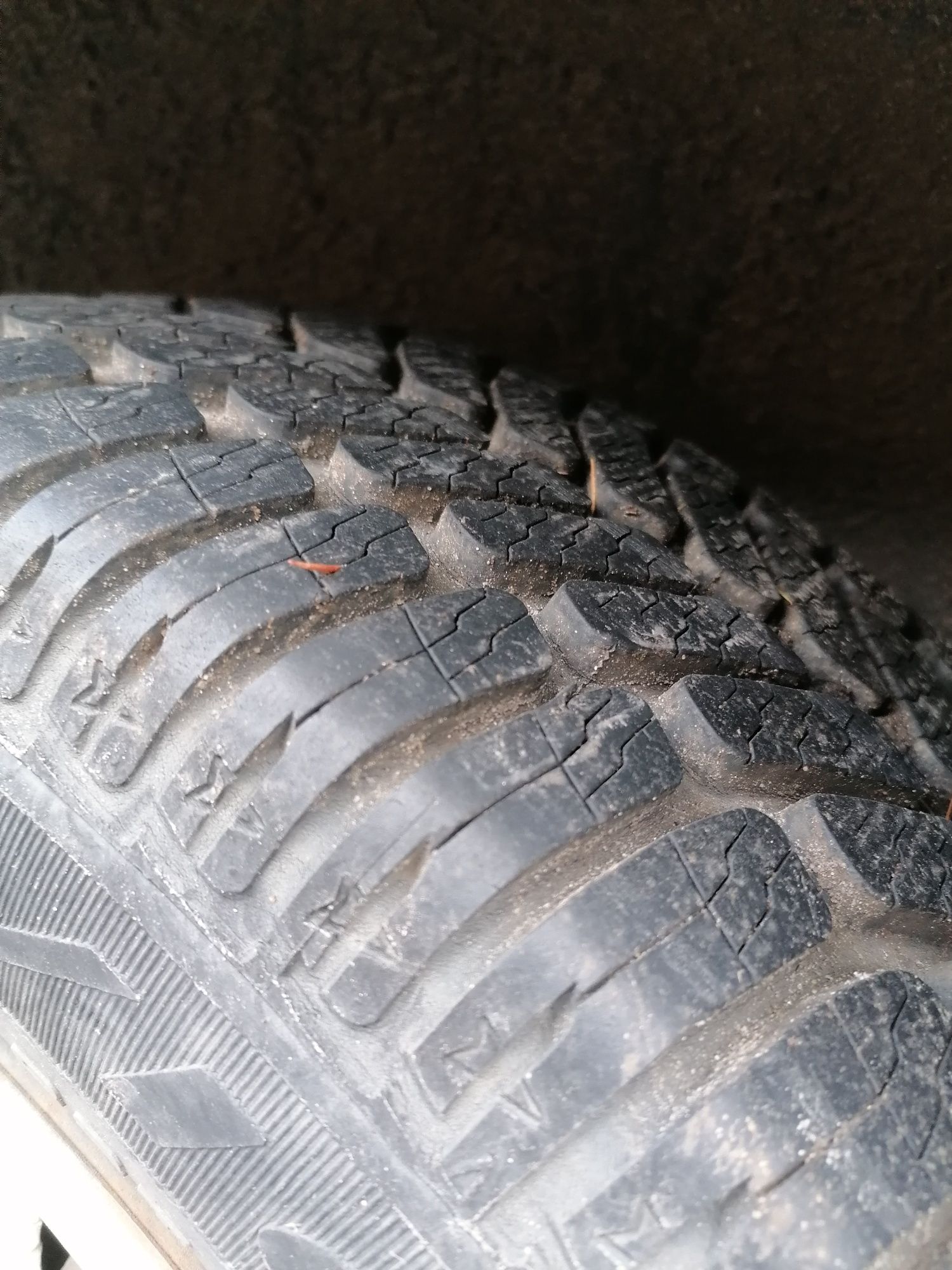 Koła zimowe 185/60/14 4x100 jak nowe