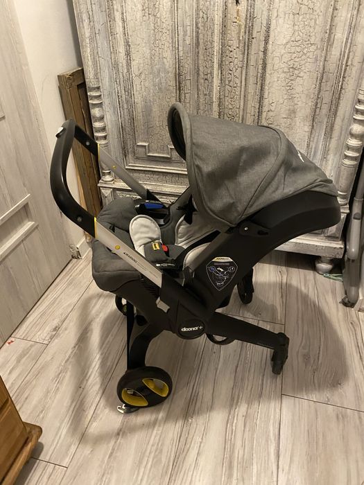 Fotelik samochodowy na kolkach Donna Max do 13 kg