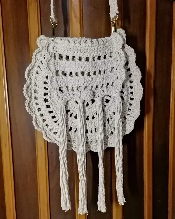 Trabalhos em macrame e croché