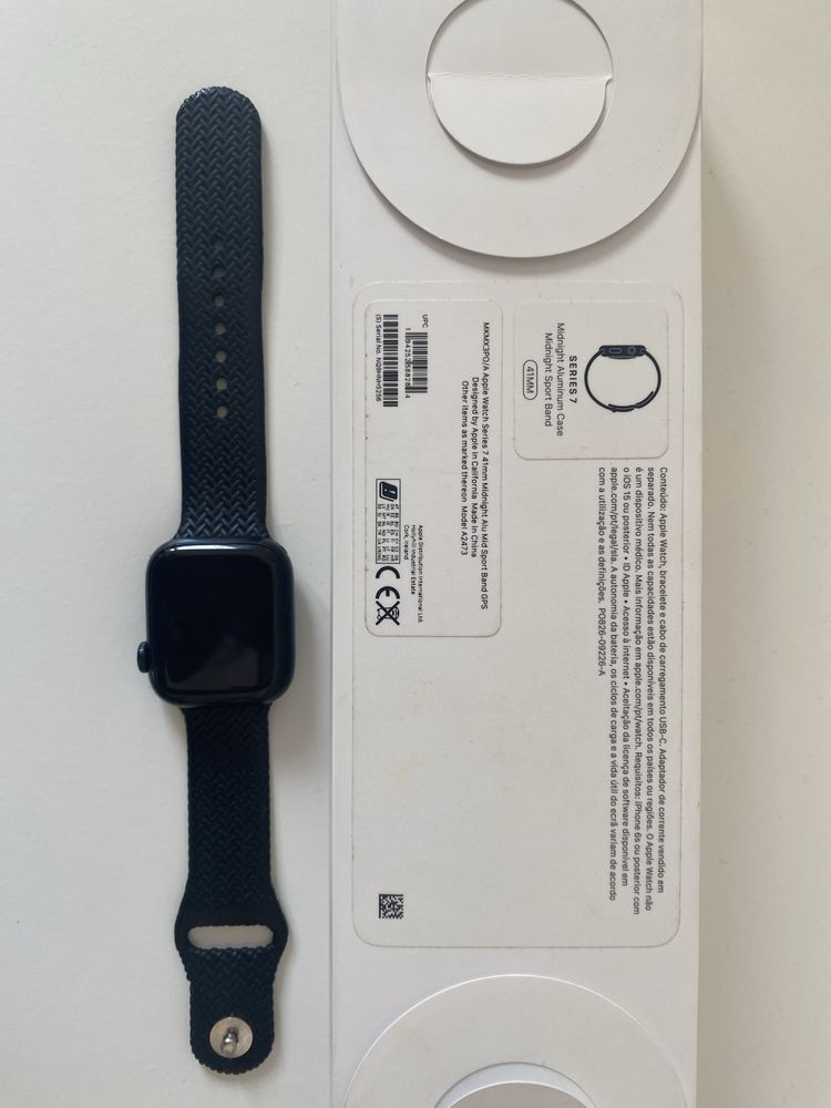 Aplle Watch 7 Midnight Aluminum case