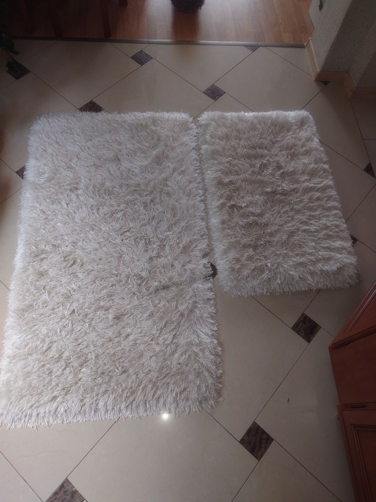 Zestaw dywan i dwa dywaniki Glossy białe tureckie 150x80 i 100x60
