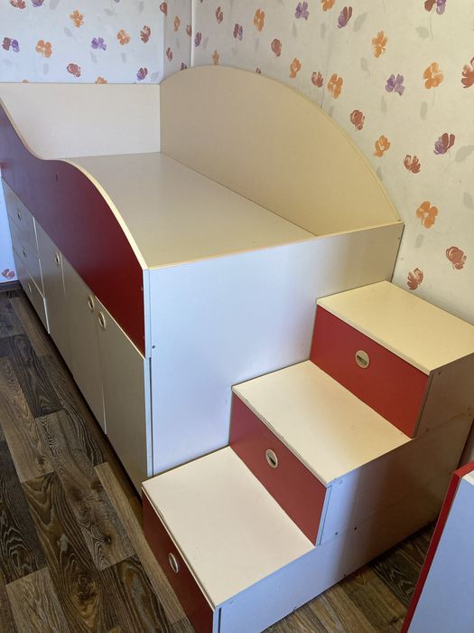 Продаж дитячого  ліжка ( кровать)