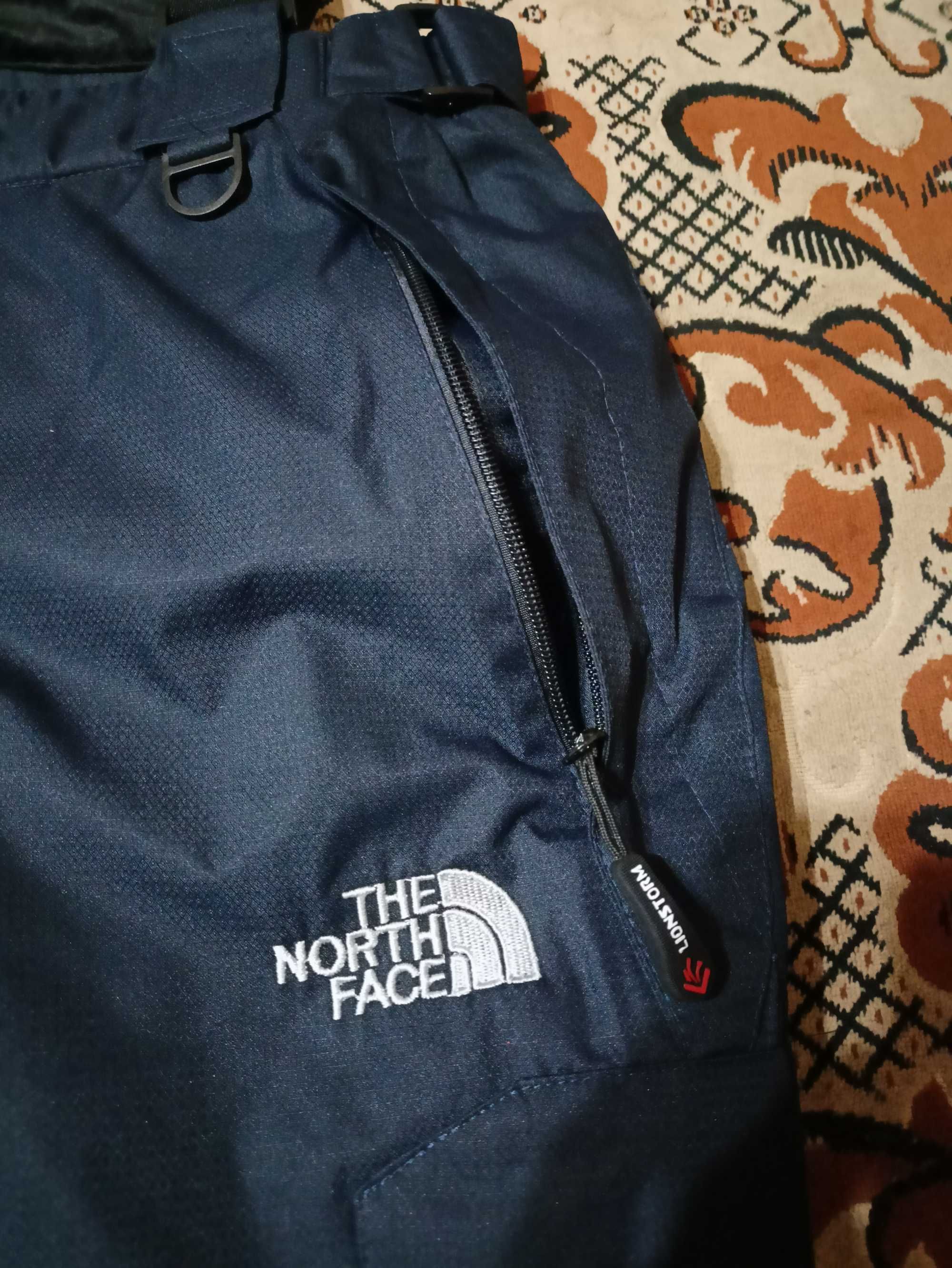 Штаны зимние горнолыжные The North Face. Размер L