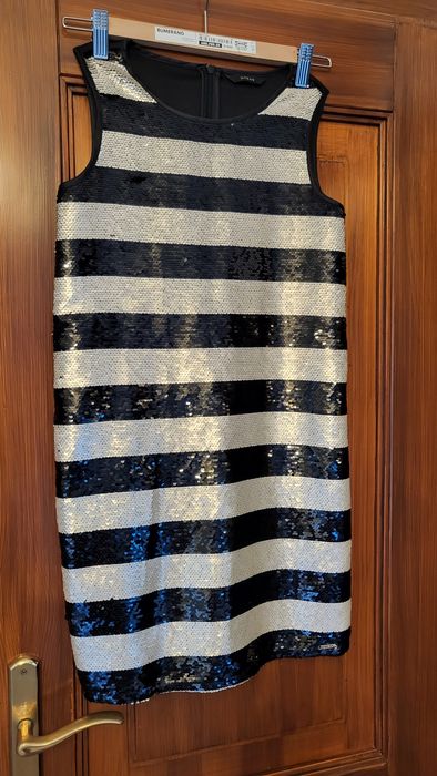 GUESS sukienka  cekinowa dziewczęca  150/158