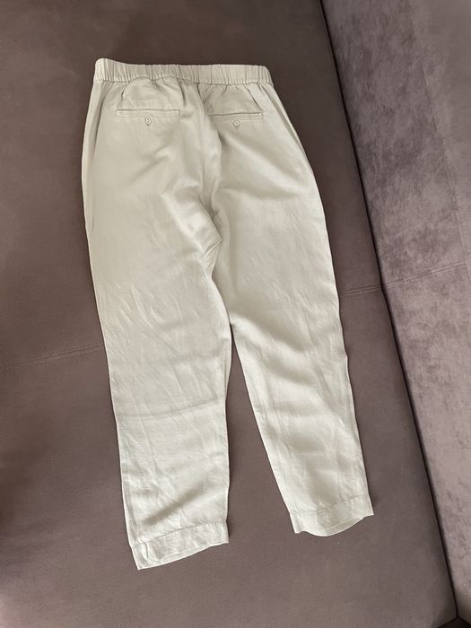 Льняные брюки Other stories и рубашка Arket