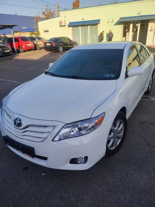 Продам Toyota Camry 40 рестайлинг 2011 года
