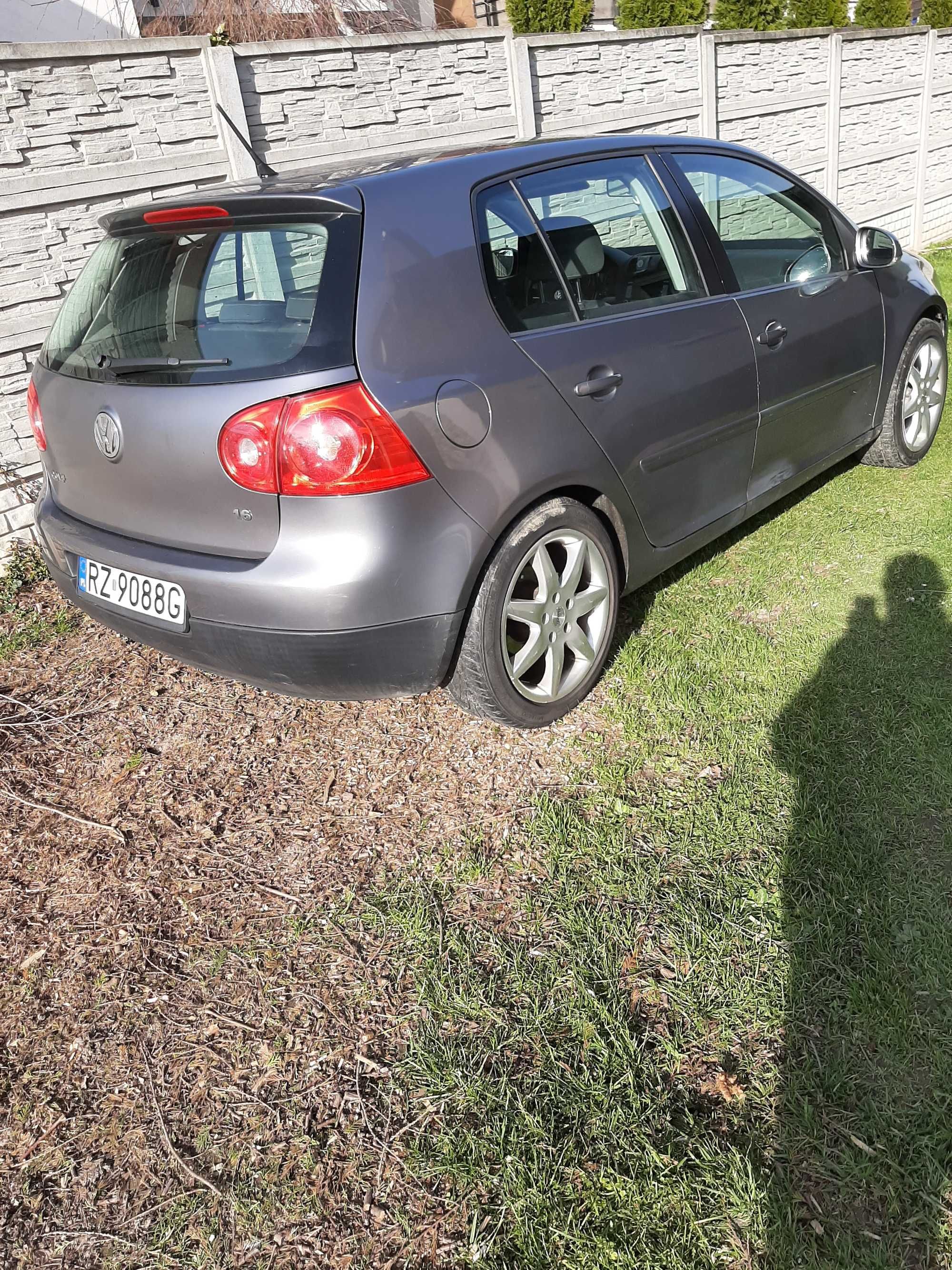 Volkswagen Golf V 2008 gaz