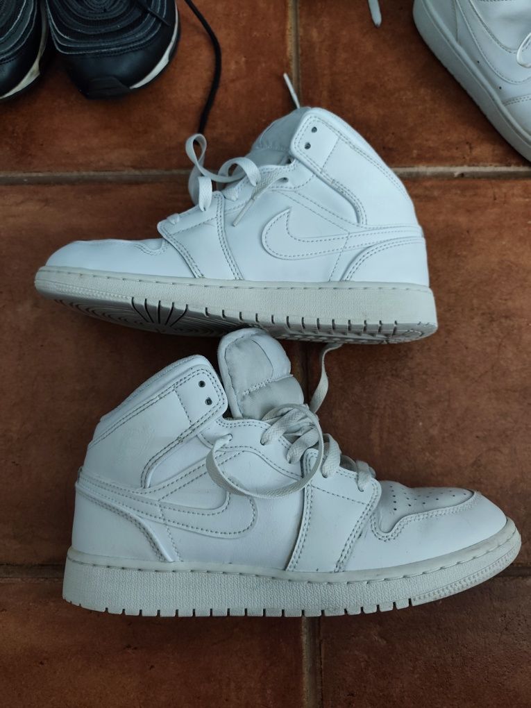 Nike Air brancas