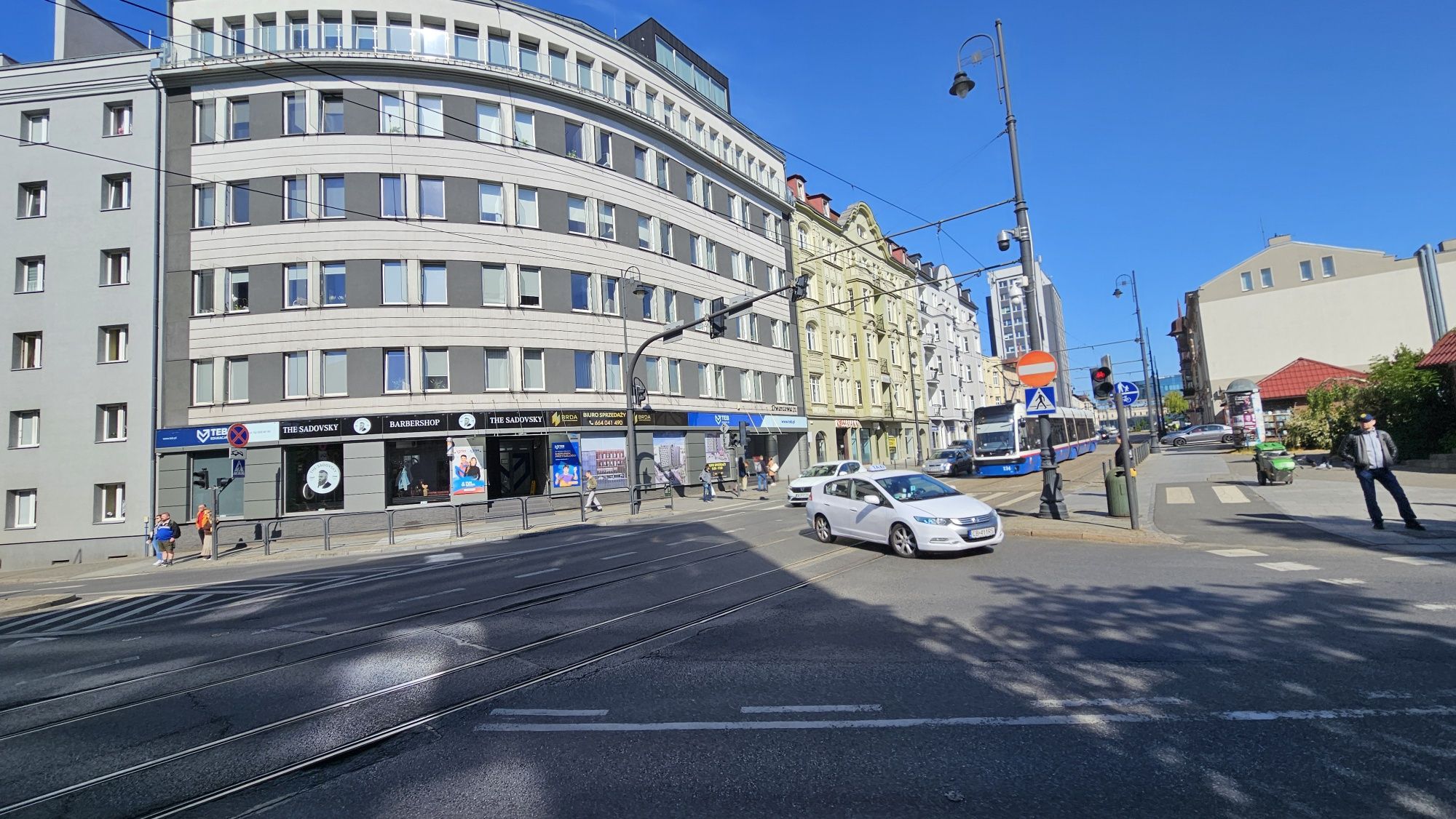 120mkw w centrum miasta, przy głównej ulicy