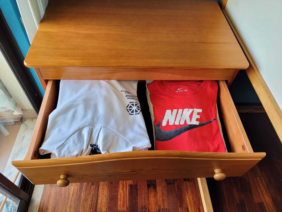 Cómoda com 4 gavetas para quarto Criança/jovem ou adulto