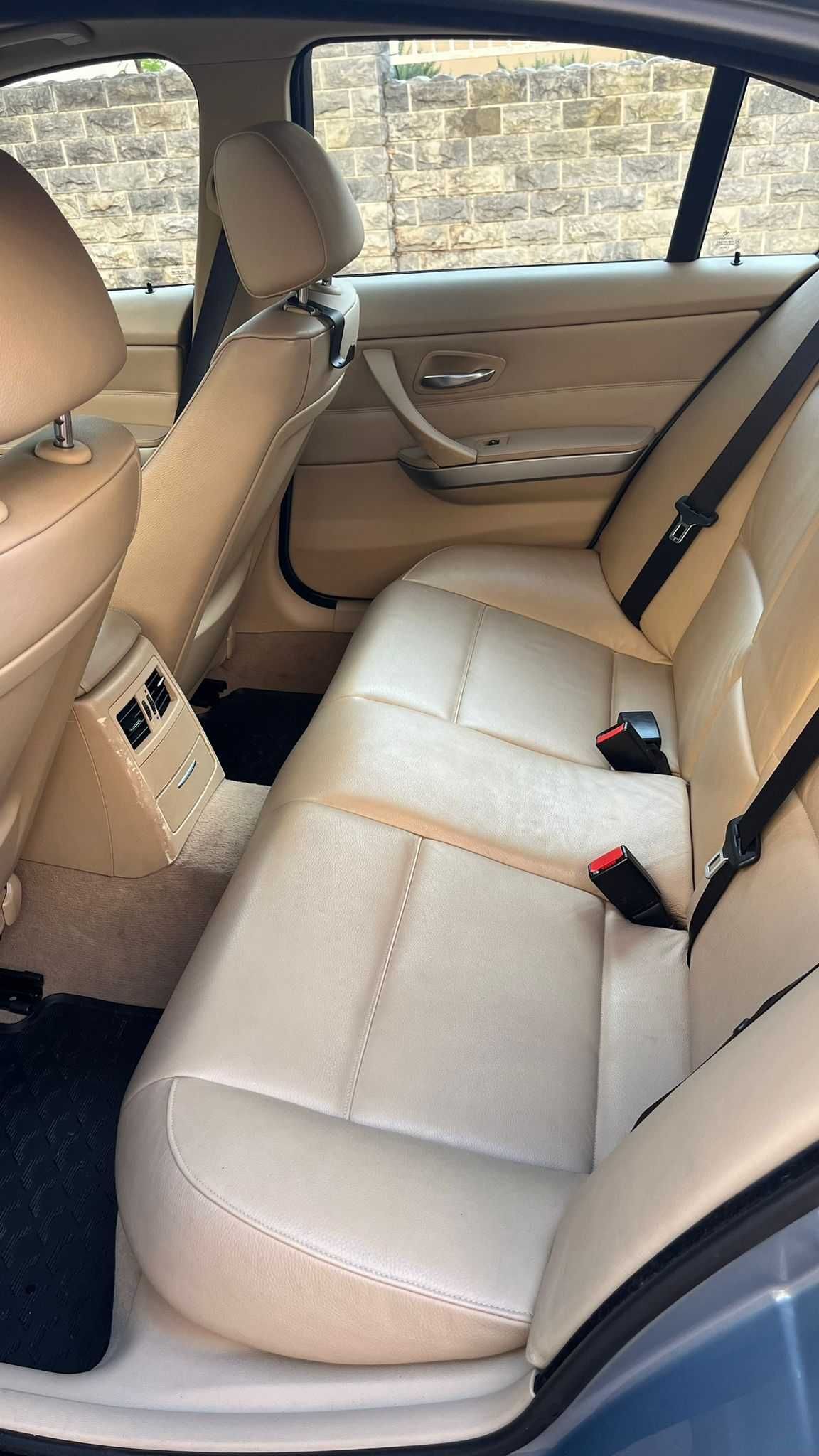 Vendo BMW Série 3 (E90), em excelente estado - Lisboa
