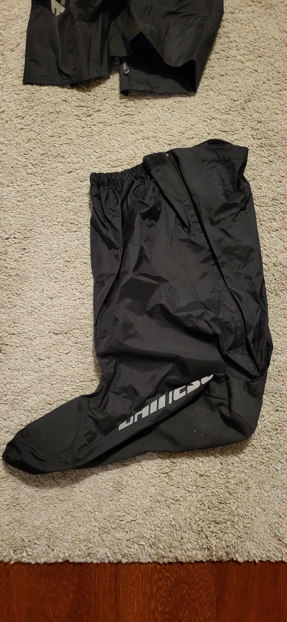 Calças e botas para chuva Dainese