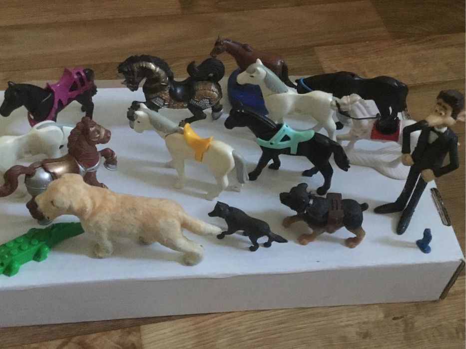 Лошади, фигурки лошадей, зверей, аксессуары для лошадей