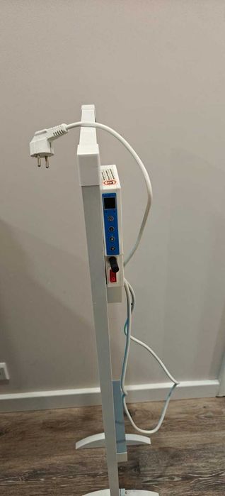 Grzejnik na podczerwień Cronos 300 W WiFi pilot nóżki aplikacja Tuya