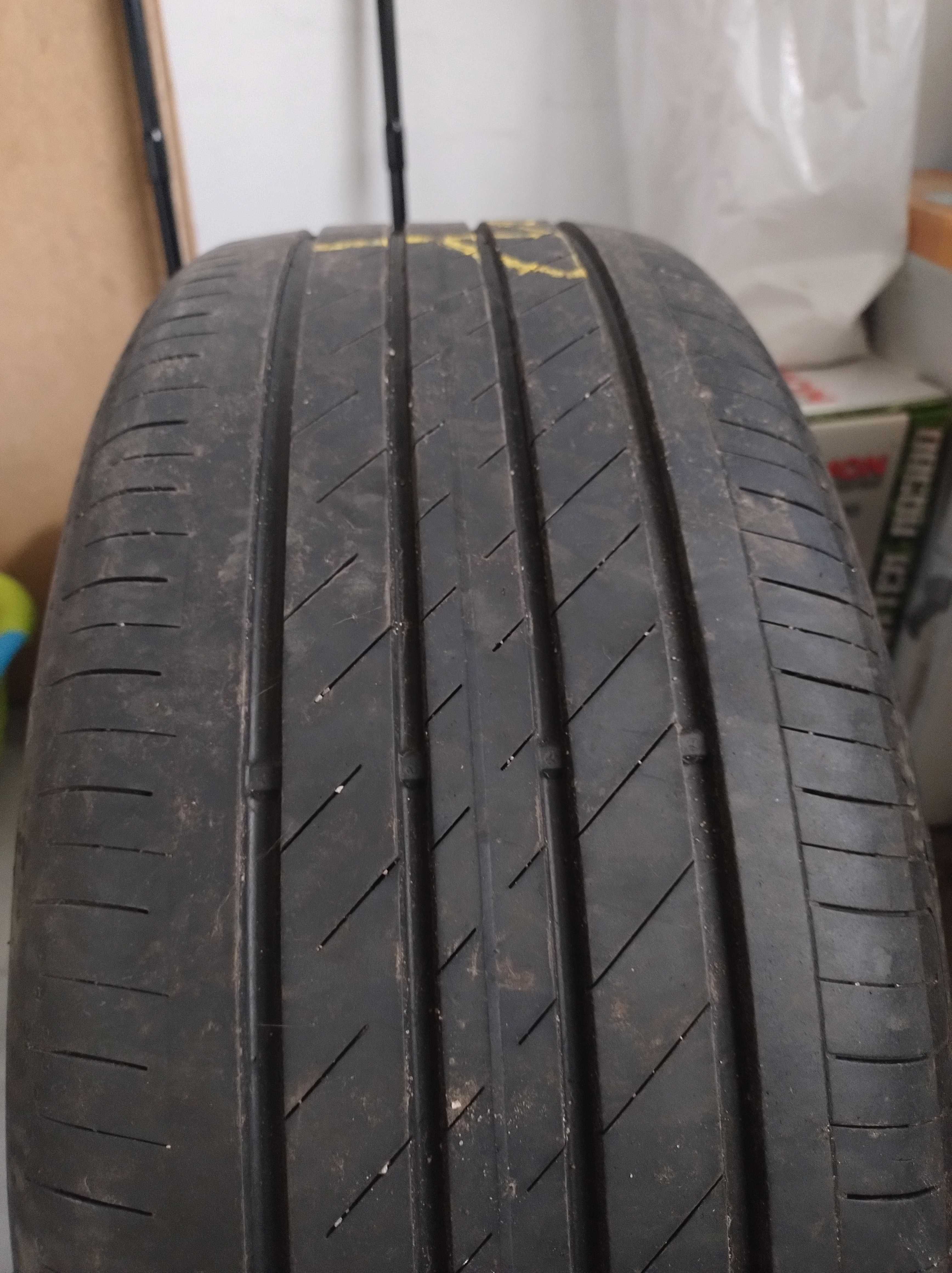 Opony letnie GoodYear 215/50 R18  4 szt