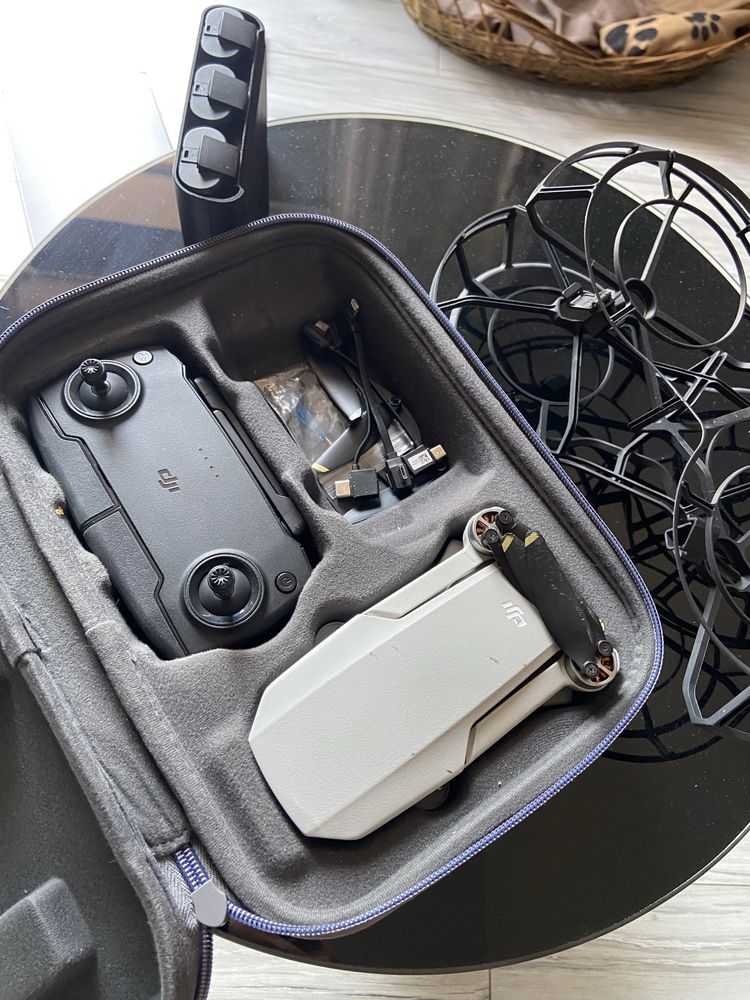 Dron dji mini mavic
