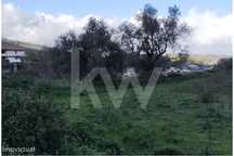 5.600 m2 - Terreno . Vende-se em PORTO MÓS