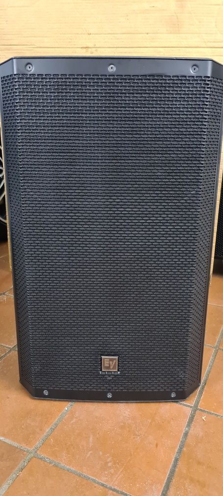 EV electro voice ZLX-15P kolumna aktywna