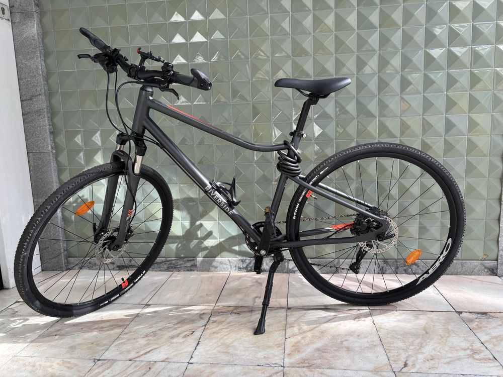 Bicicleta de Trekking Riverside 900 (cinza laranja) tamanho M